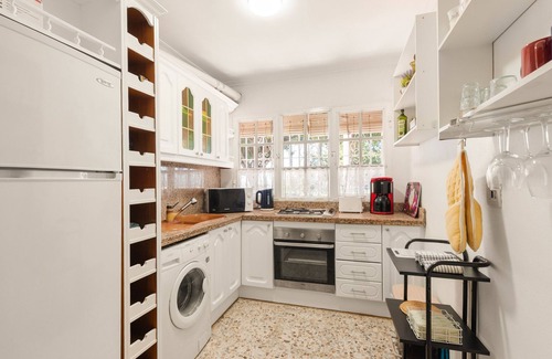 Playas del Palo Maison | Holiday Home 'Coral Beach' with Sea Views, Wi-Fi and Air Conditioning