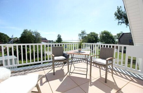 Born auf dem Darss Maison | Holiday home with sauna and garden near Bodden