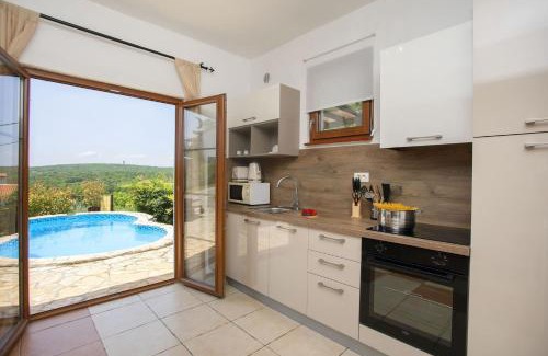 Ripenda Verbanci Maison | Holiday Home Deborah with Private Pool