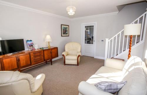 Kinross Maison | Holiday Home Devonvale Place by Interhome