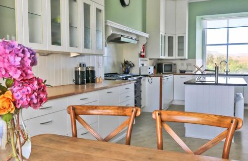 Dunvegan Maison | Holiday Home Dunvegan House by Interhome