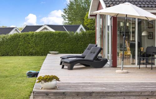 Rendbjerg Maison | Holiday Home Egernsund With A Fireplace 316