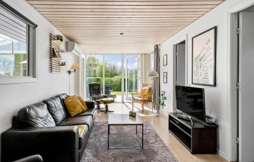 Rendbjerg Maison | Holiday Home Egernsund With A Fireplace 316