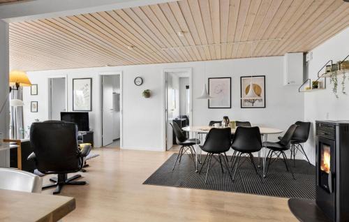 Rendbjerg Maison | Holiday Home Egernsund With A Fireplace 316