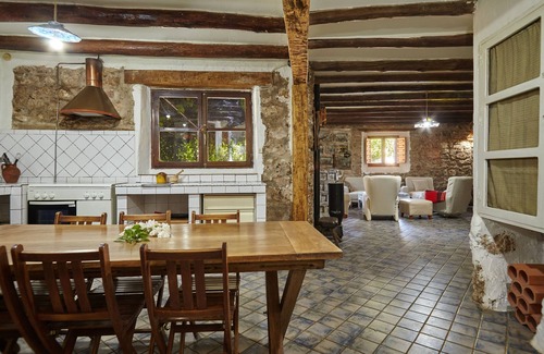 Beas de Segura Maison | Maison de vacances 'El Soto' avec vue sur les montagnes, piscine privée et Wi-Fi