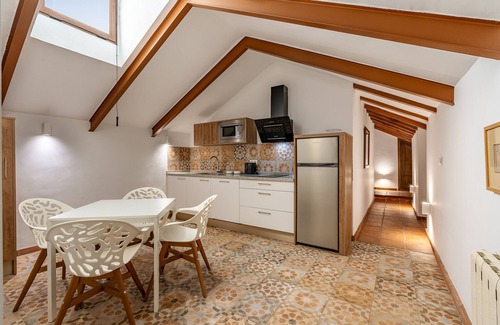 Durcal Appartement | Maison de vacances 'El Puente' avec vue sur lac, Wi-Fi et climatisation
