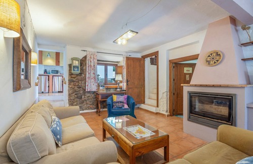 Calabazares Maison | Maison de vacances 'Casa Rural La Trastienda' avec vue sur la montagne, piscine privée et Wi-Fi
