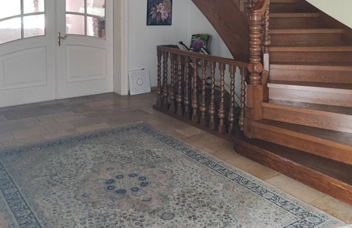 Griesstatt Maison | Holiday Home 'Ferienwohnung Bini 2' with Private Terrace and Wi-Fi