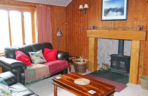 Beinn Orasaigh Maison | Holiday Home Fiskavaig by Interhome