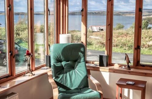 Beinn Orasaigh Maison | Holiday Home Fiskavaig by Interhome