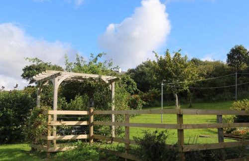 Beinn Orasaigh Maison | Holiday Home Fiskavaig by Interhome
