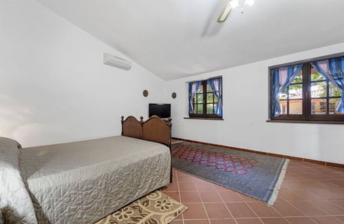 Iglesias Maison | Holiday Home For Families 'Maria Maddalena 3' with Mountain View, Shared Pool & Wi-Fi