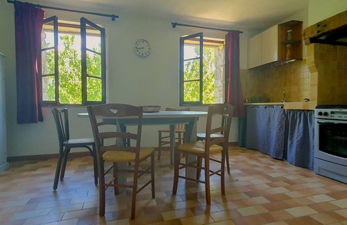 La Motte-Chalancon Maison | Maison de vacances 'Fonfroide, Drome Provençale' avec vue montagne et jardin privé