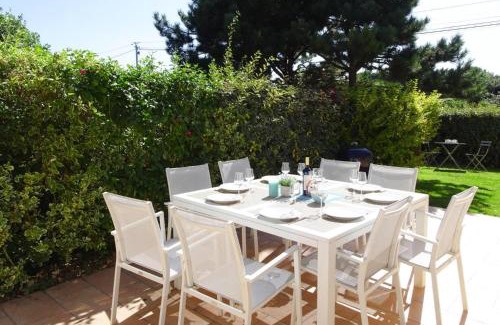 Saint-Germain-sur-Ay Maison | Holiday Home in Normandy near Sandy Beach