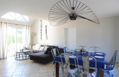 Saint-Germain-sur-Ay Maison | Holiday Home in Normandy near Sandy Beach