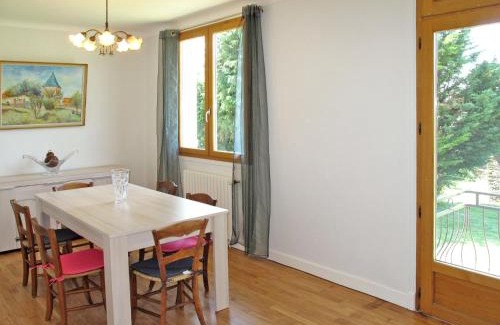 Altillac Maison | Holiday Home Freyssignes by Interhome