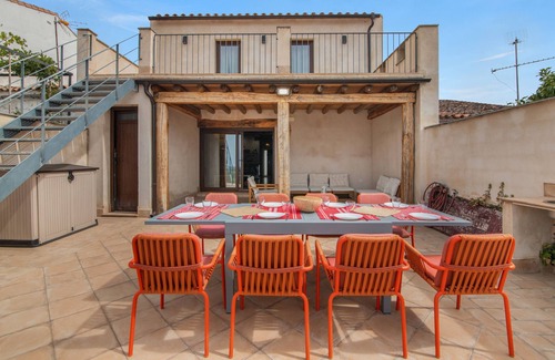 Encinasola Maison | Holiday Home "Fuerte Thirteen"