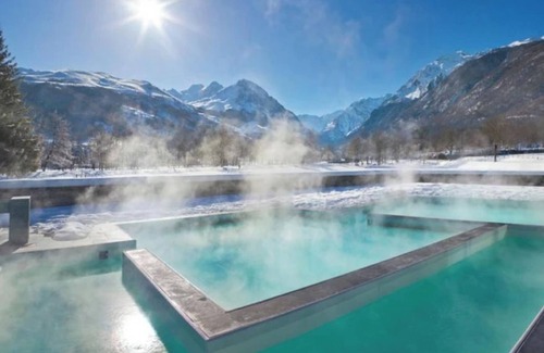Borderes-Louron Maison | Maison de vacances 'Gîte La Flambée' avec vue sur les montagnes, terrasse privée et Wi-Fi