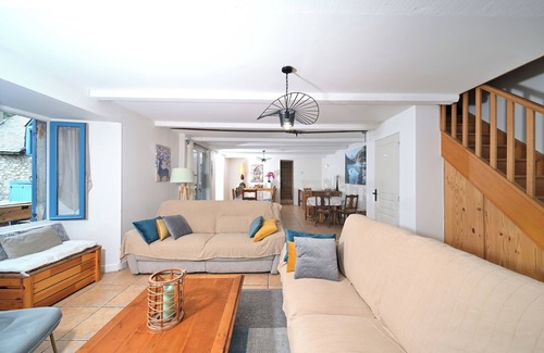 Borderes-Louron Maison | Maison de vacances 'Gîte La Flambée' avec vue sur les montagnes, terrasse privée et Wi-Fi