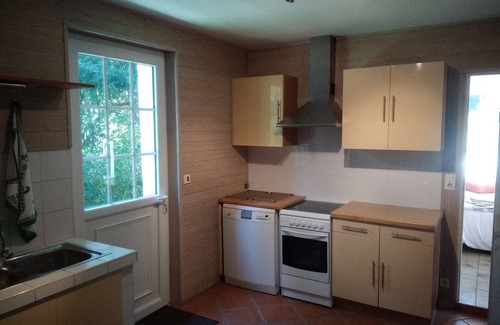 Castets Maison | Holiday Home 'Gîte 2ch 2sdb Piscine 20min Plages' with Shared Pool