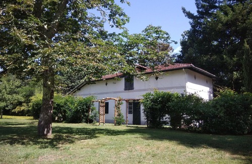Castets Maison | Holiday Home 'Gîte 2ch 2sdb Piscine 20min Plages' with Shared Pool