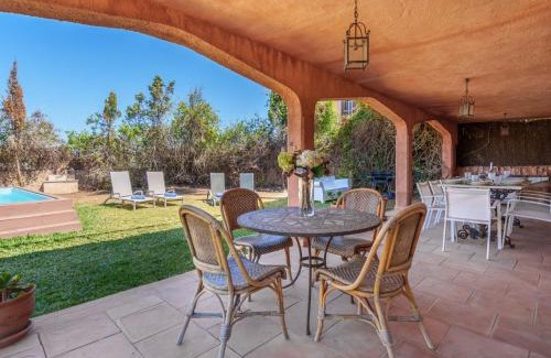 Es Llombards Maison | Holiday Home Gran Llombards by Interhome