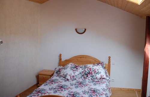 Auzat Maison | Holiday Home 'Grange Rénovée' with Mountain View