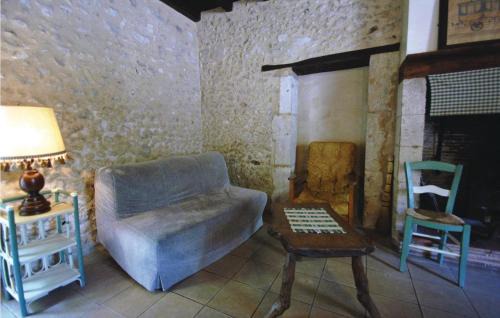 Grignols Maison | Holiday Home Grignols With A Fireplace 324