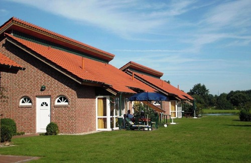 Haren Maison | Maison de vacances "Gut Düneburg" avec vue sur le lac, terrasse privée et Wi-Fi