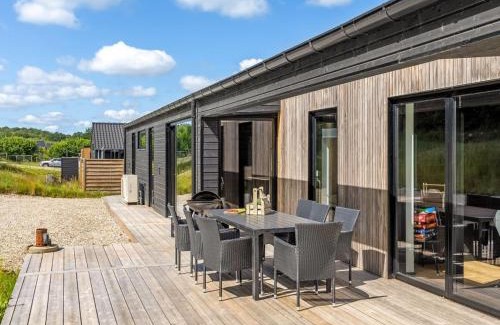 Sjølund Maison | Holiday Home Heidie - 600m from the sea by Interhome
