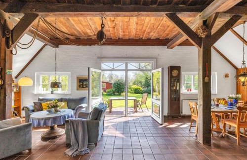 Oberndorf Maison | Holiday Home Hennevelt by Interhome