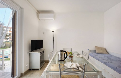 Imperia Maison | Maison de vacances 'Il Gattino Di Porto Appartamento 2' avec piscine partagée