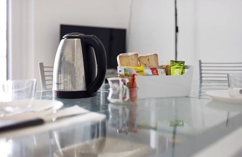 Imperia Maison | Maison de vacances 'Il Gattino Di Porto Appartamento 2' avec piscine partagée