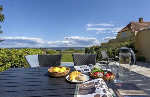 Bandholm Maison | Holiday Home Ilze - 20m from the sea by Interhome