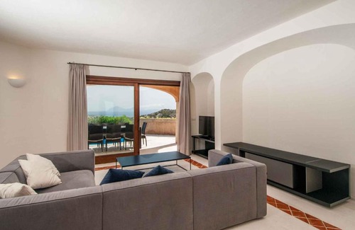 Abbiadori Appartement | Holiday home in Arzachena 30344