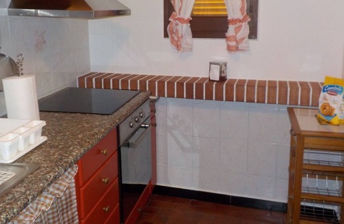 Valleggia Maison | Holiday Home 'In Campagna Al Mare' with Sea View and Private Terrace