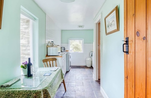 Llanon Maison | Holiday Home in Ceredigion With Garden