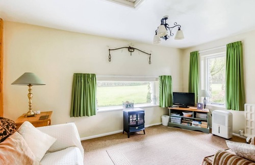Llanon Maison | Holiday Home in Ceredigion With Garden
