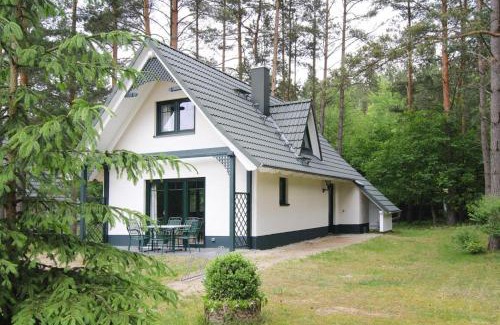 Muritz Maison | Holiday home in Drewitz with a shared pool