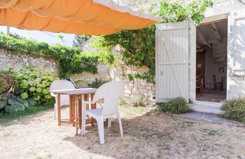 Sossais Maison | Holiday Home in Puygareau near Poitiers