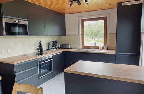 Somme-Leuze Maison | Maison de vacances pour 12 adultes / 3 bébés avec sauna et piscine extérieure