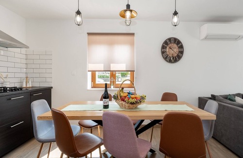 Kapelica Maison | Maison de vacances א Labin avec piscine privיe