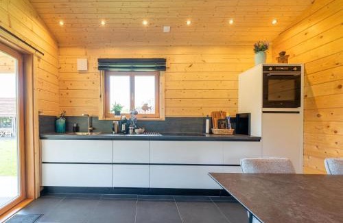 Schinnen Maison | Holiday home in Limburg with terrace