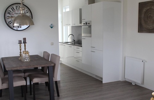 Gasthuis Maison | Holiday Home in Limburg With Outdoor Fireplace