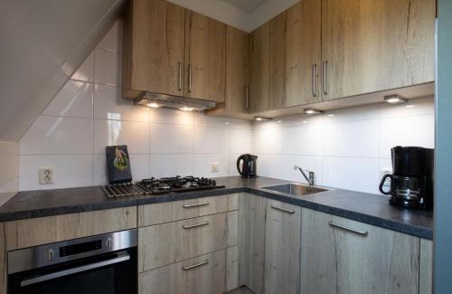 Plasmolen Maison | Holiday Home in Meeussen with Private Garden