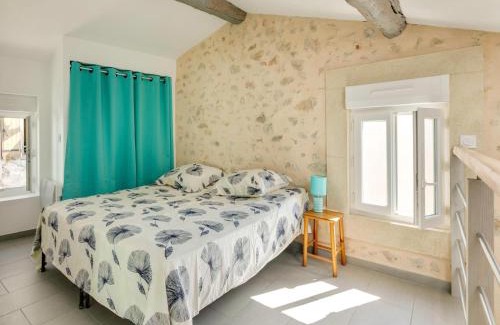 Montouliers Maison | Holiday Home in Montouliers near Nature Reserve