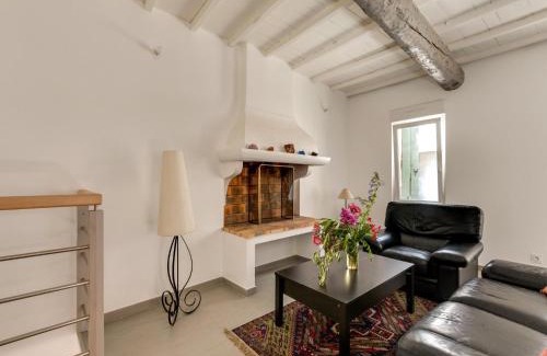 Montouliers Maison | Holiday Home in Montouliers near Nature Reserve