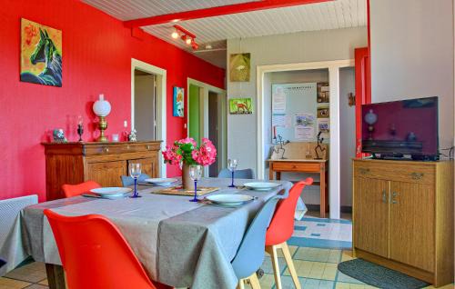 Montsenelle Maison | Holiday Home In Montsernelle