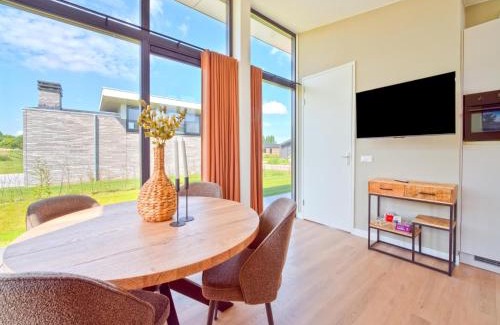 Leiderdorp Maison | Holiday Home in Oud Ade near Kaag Lakes