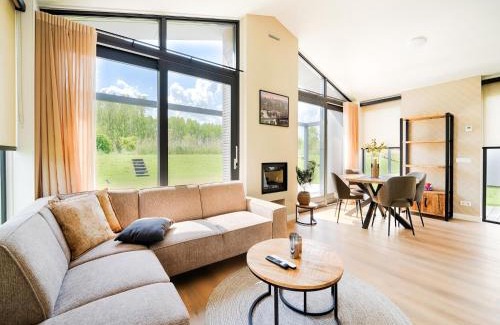 Leiderdorp Maison | Holiday Home in Oud Ade near Kaag Lakes